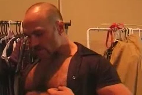 Threesme In Dressing