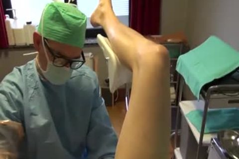 25yo Male Patient gets Fisting Initiation By Surgeon On The Examination  Table. at Gay Male Tube