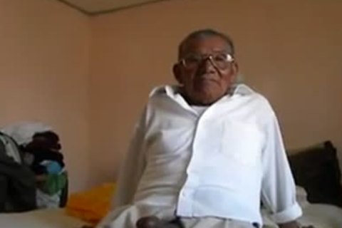 older Married fellow bangs His Bear really nice