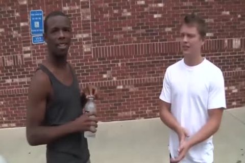 Micah Andrews Is Ready For A darksome 10-Pounder