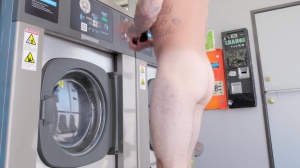 males In Public 32 - Laundromat - ass Scene