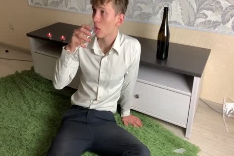 YB u Have A Date With Skinny teen