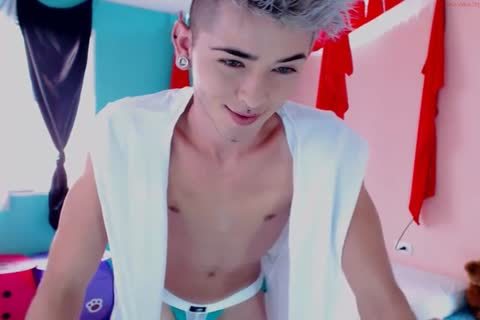 hot twink Danny long cam Show