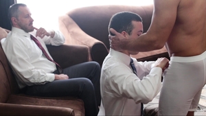 MissionaryBoys.com: Bubble butt Elder Foster rushes striptease