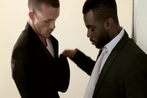 Jimmie Slater Sucks The cum Out Of Taye Knight