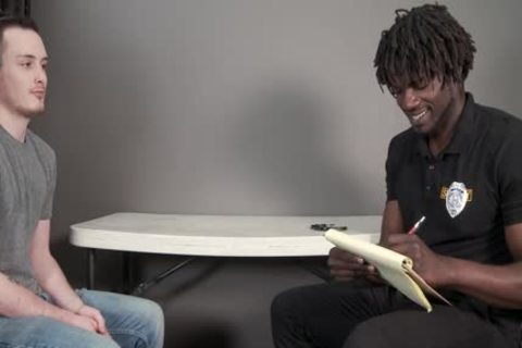 Nervous chap Barebacked By Mall Cop