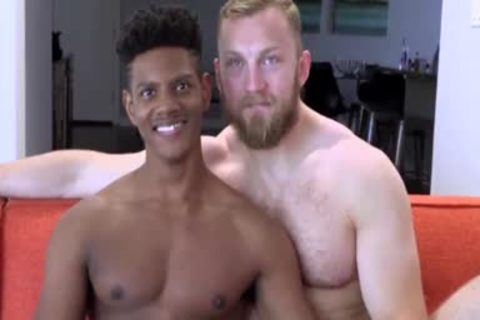 Muscle Daddy Porn - indecent Blond Muscle Daddy nail dark twink en Gay Men Ring