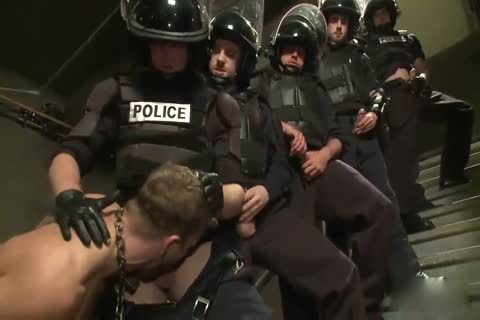 Lockup Cell Extraction Prison gang fuck