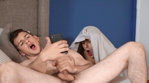 DrillMyHole.com - 18 yr old Joey Mills enjoying Archie