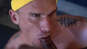 ManUpFilms: Athletic Jake Waters & Isaac X workout