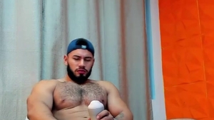 Brazilian Hunk slutty pumped up Leg widen butt